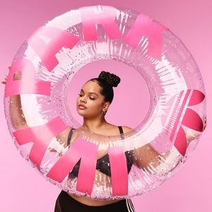 Ivy Park, Ivy Paradise Limited Edition Floatie
